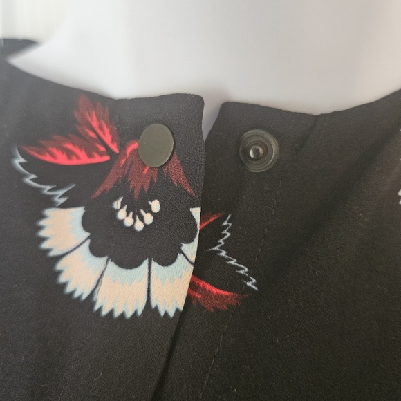 A.L.C. Floral Print Silk Top size 2 - Picture 8 of 12